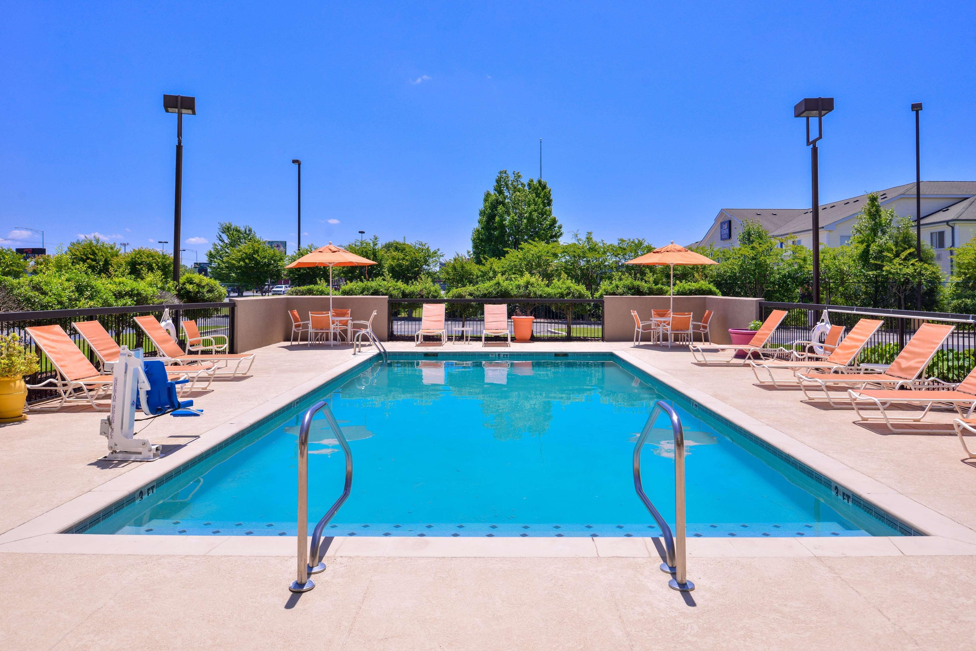 Hampton Inn By Hilton Decatur Bagian luar foto
