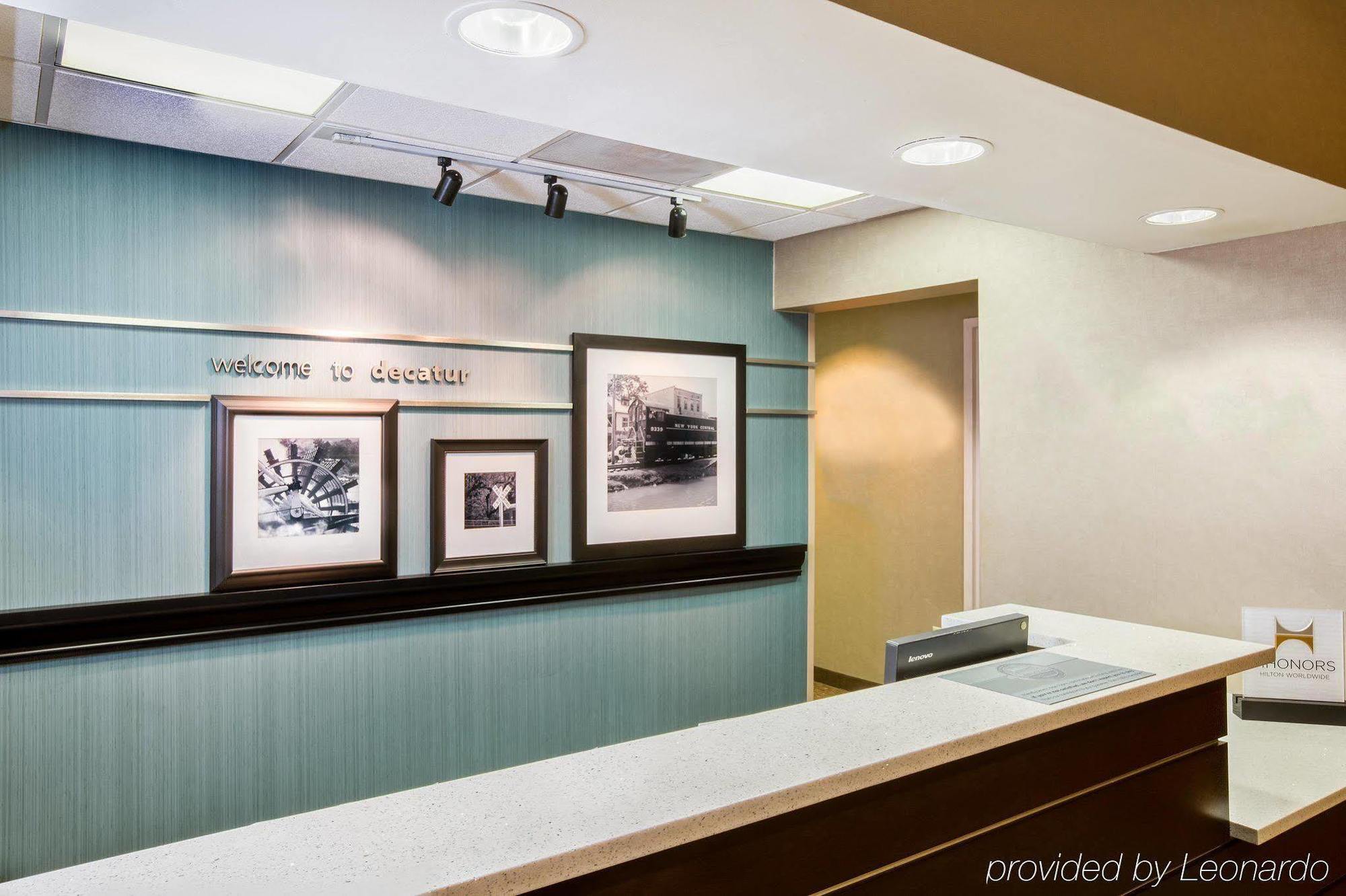Hampton Inn By Hilton Decatur Bagian luar foto