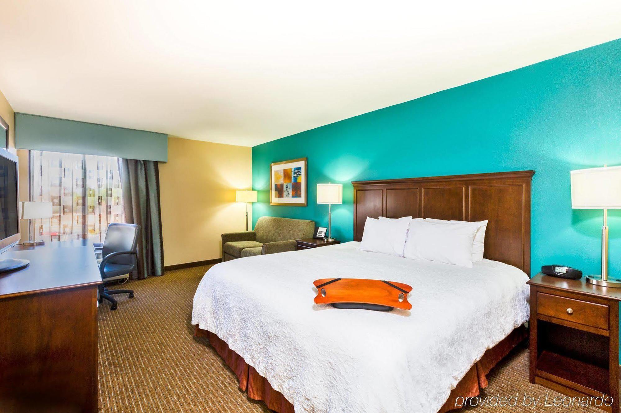 Hampton Inn By Hilton Decatur Bagian luar foto